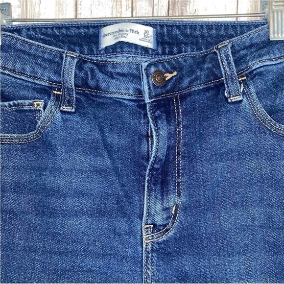 Abercrombie & Fitch The Skinny High Rise Jeans - Picture 4 of 6